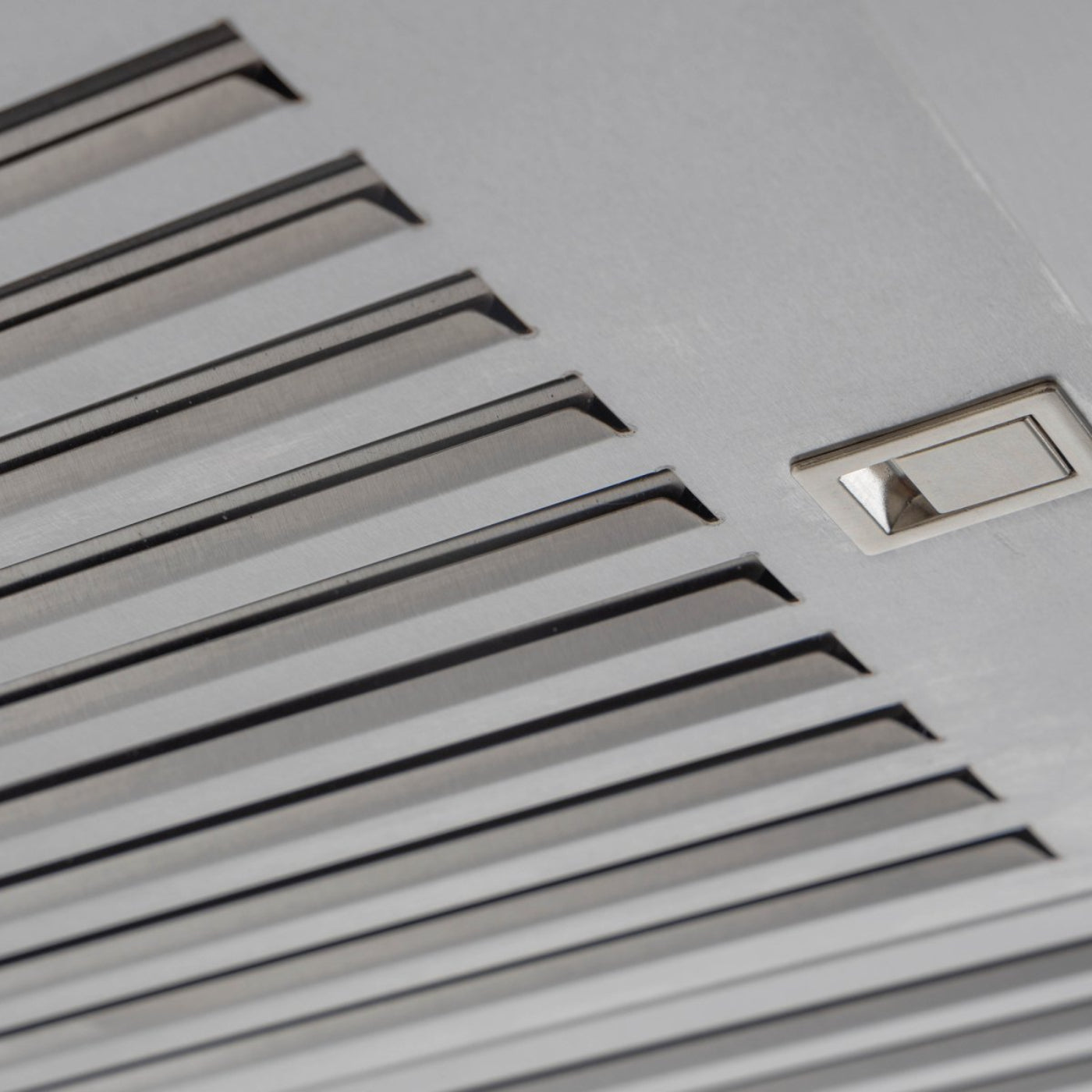 Proline Indoor/Outdoor Wall-Mounted Range Hood, Ducted, 900/1200 CFM, Stainless Steel Finish - PLJW 129