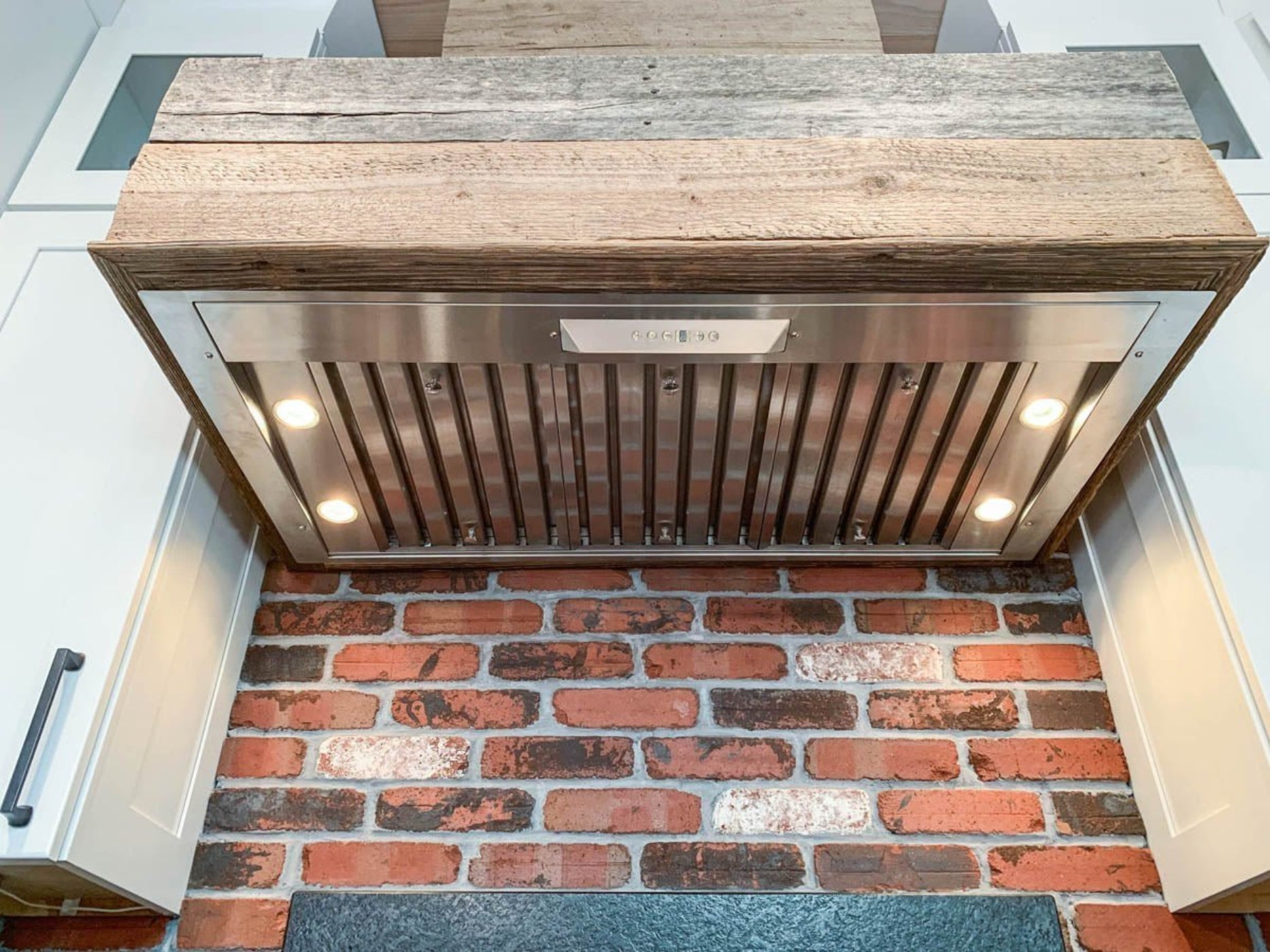 ProLine Range Hood Insert/Liner, 15, 18 or 21 inch Deep Options, Ducted, 600/1200 CFM, Stainless Steel Proline - PLJL Hurricane