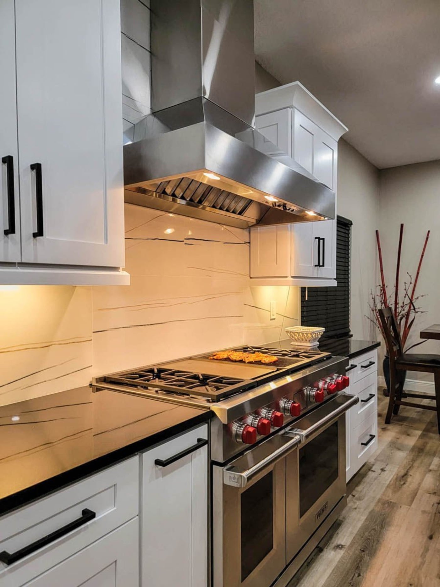 Proline Wall Mounted Range Hood, Ducted, Variable CFM, Stainless Steel Finish, Outdoor Rated Finish option Proline - ProVWC