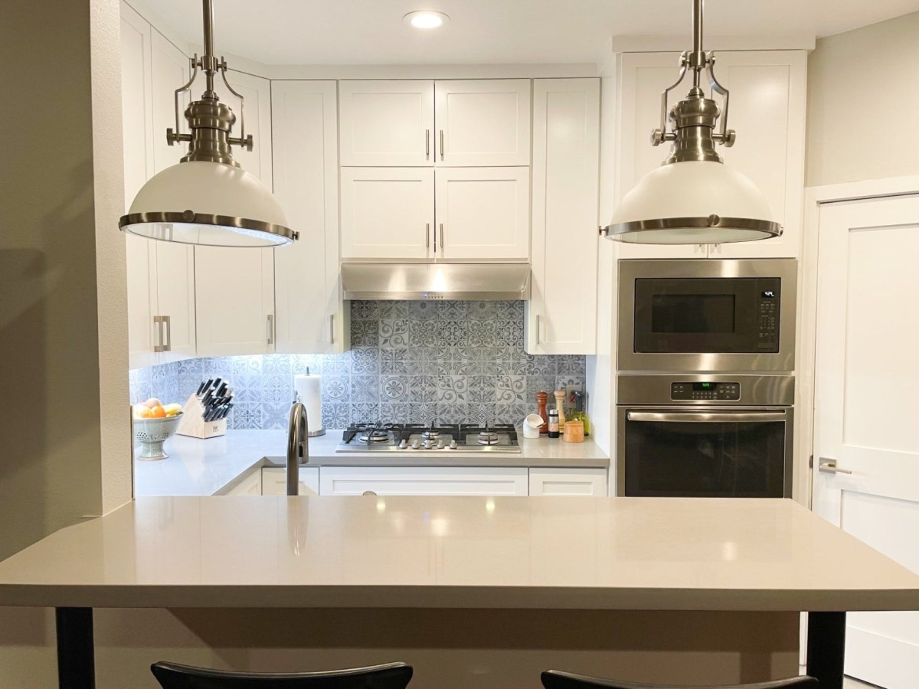 Proline Low Profile Under-Cabinet Range Hood, Ducted, 900 CFM, Modern design Stainless Steel Finish Proline - PLJW 125