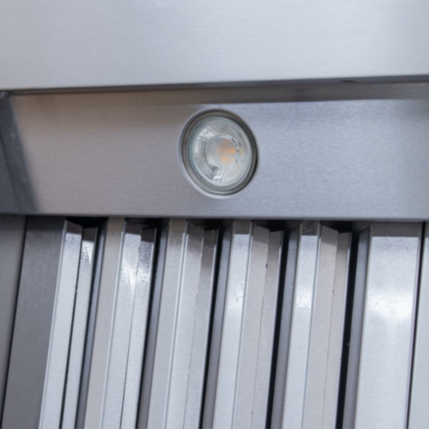 ProLine Under-Cabinet Range Hood, Convertible to Ductless, Stainless Steel Finish, Outdoor Rated Proline - PLJW 105