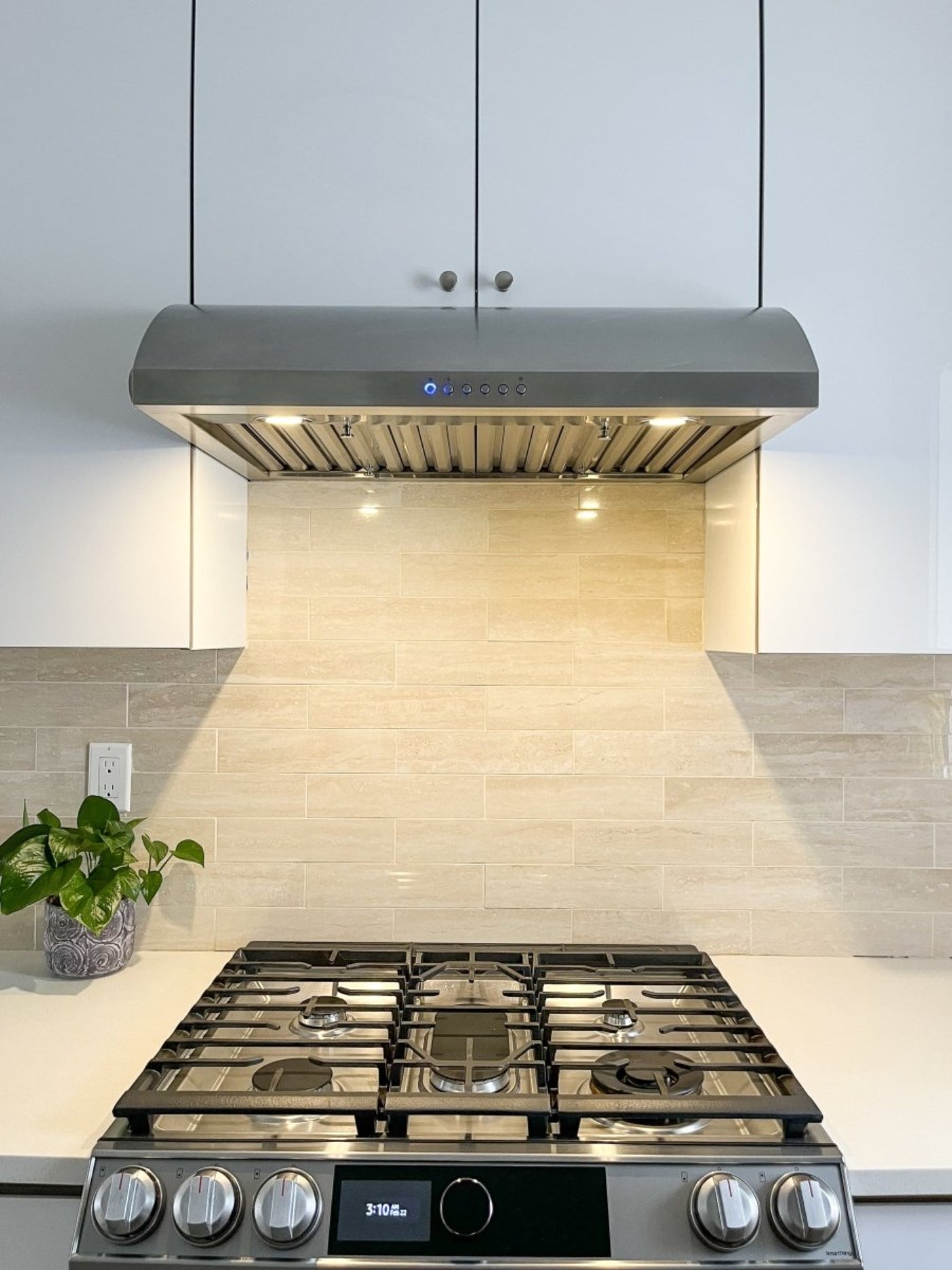 Proline Under-Cabinet Range Hood, Ductless compatibility,Powerful 900 CFM, Stainless Steel Finish Proline - PLJW 133